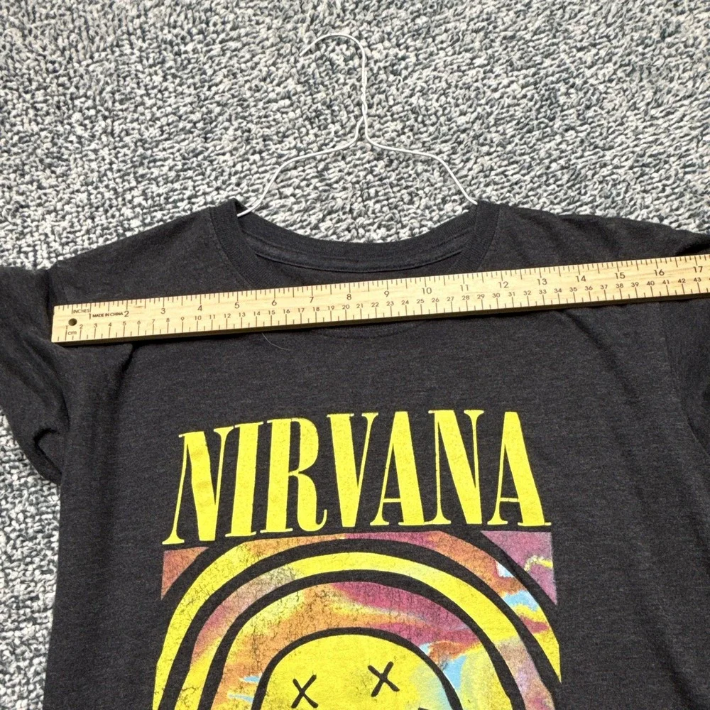 Vtg Nirvana Black Spiral Graphic T-Shirt Smiley Face Logo Short Sleeve Size S